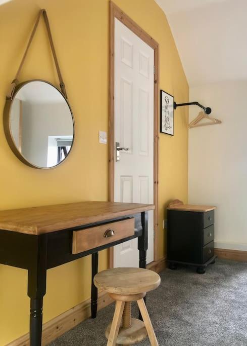 Hilltop House Is A Welcoming 2 Bedroom Property Matlock  Exterior photo