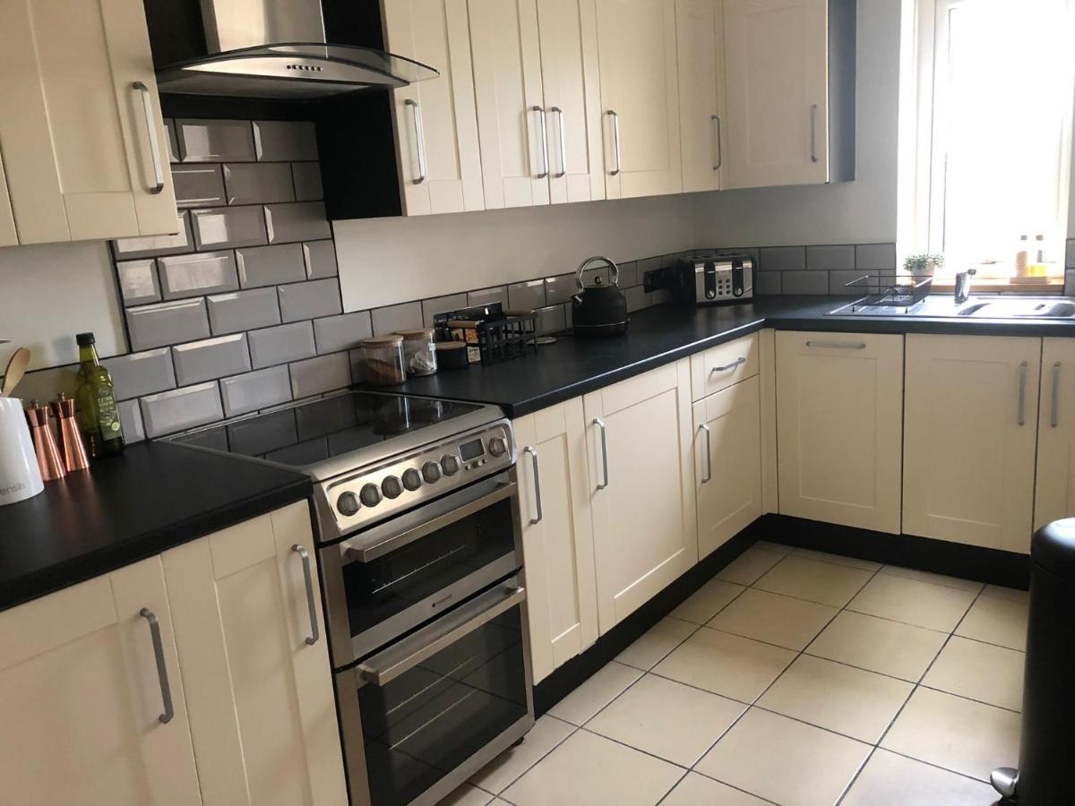 Hilltop House Is A Welcoming 2 Bedroom Property Matlock  Exterior photo